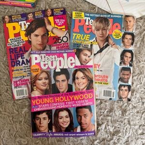 Teen People 2000s Vintage Magazine Lot (2004 Young Hollywood Edition)